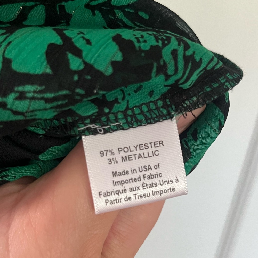 Misa Saffie Dress in Emerald Abstract - Picture 10 of 10